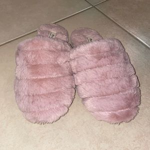 Madewell pink fuzzy slippers